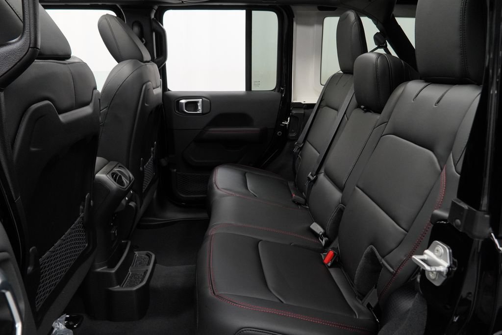 New 2027 Jeep Wrangler Unlimited Rubicon AWD/4WD image 18