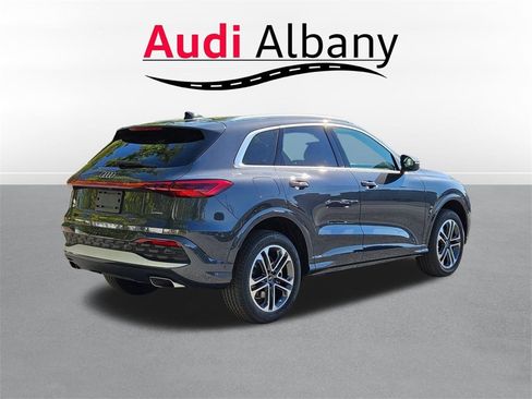 New 2025 Audi Q5 Premium image 4