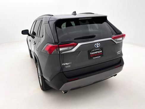 Used 2020 Toyota RAV4 Limited AWD/4WD image 8