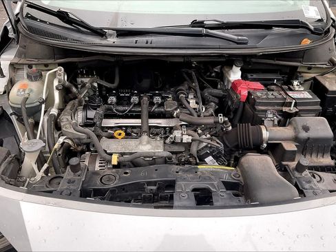 Used 2023 Nissan Versa SV FWD image 9
