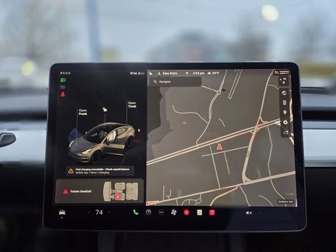 Used 2022 Tesla Model 3 Performance image 15