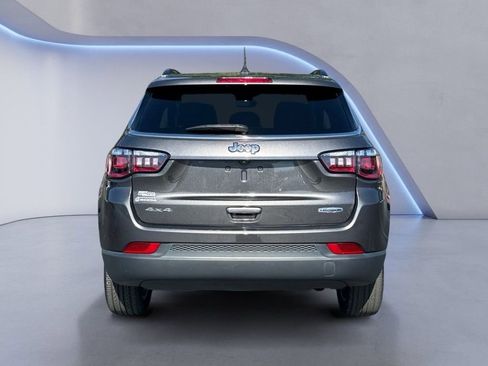 Used 2022 Jeep Compass Latitude w/ Sun and Sound Group image 4