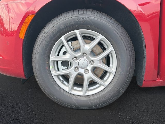New 2027 Chrysler Pacifica Select FWD image 32