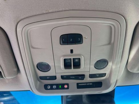 Used 2017 Cadillac CTS Luxury RWD image 32