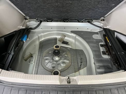 Used 2002 Toyota Highlander GREAT VALUE AWD image 10