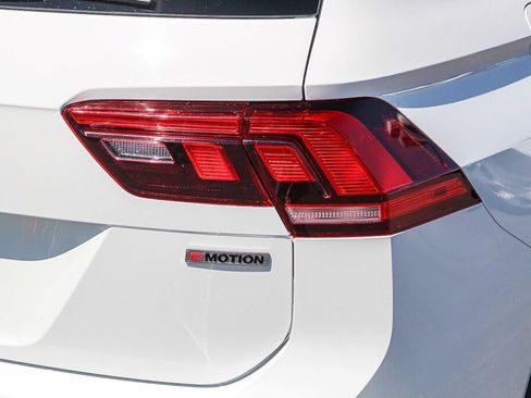 Used 2021 Volkswagen Tiguan SEL Premium R-Line AWD/4WD image 29