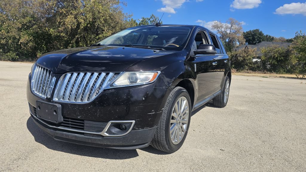 Used 2013 Lincoln MKX FWD image 1