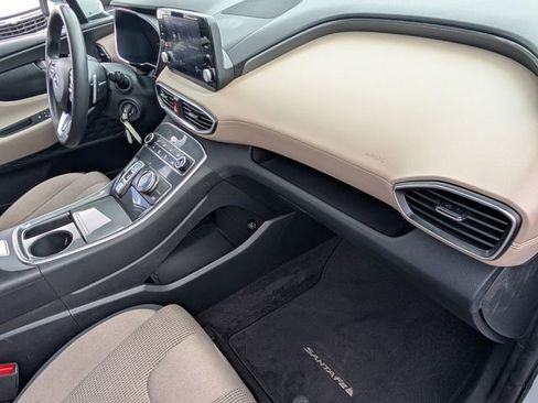 Used 2022 Hyundai Santa Fe SE image 13
