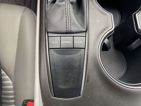 Used 2023 Toyota Camry SE image 23
