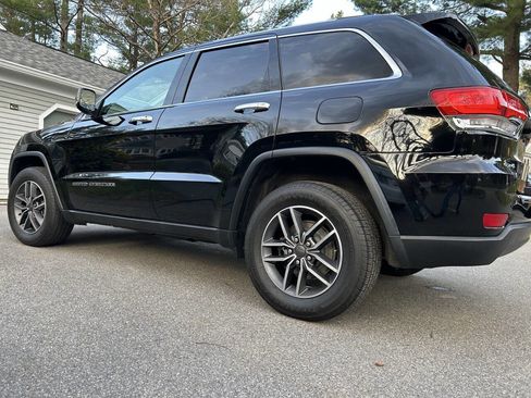 Used 2019 Jeep Grand Cherokee Limited AWD/4WD image 22
