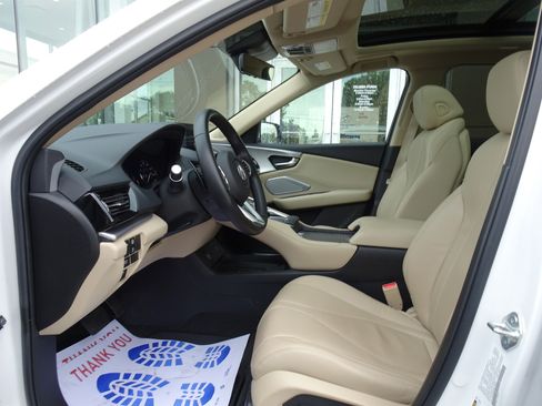Used 2024 Acura RDX SH-AWD w/ Technology Package image 8