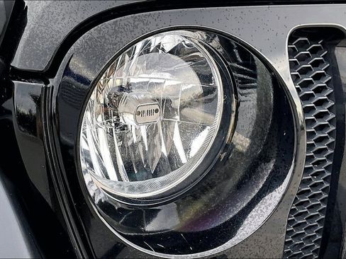 Used 2021 Jeep Wrangler Unlimited Sport S image 29