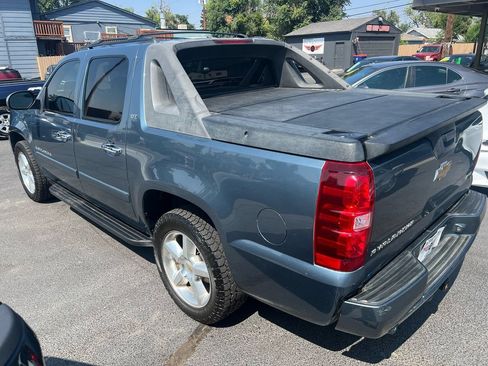 Used 2008 Chevrolet Avalanche LTZ w/ LTZ Preferred Equipment Group AWD/4WD image 5