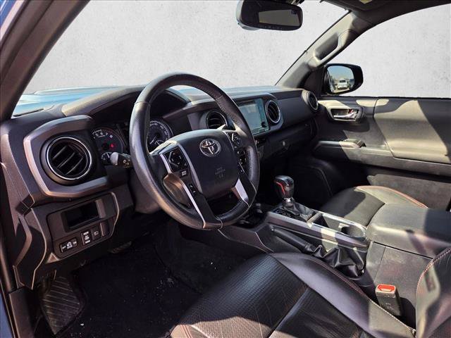 Used 2018 Toyota Tacoma TRD Pro AWD/4WD image 9