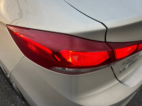 Used 2017 Hyundai Elantra SE w/ SE A/T Tech Package 03 image 19