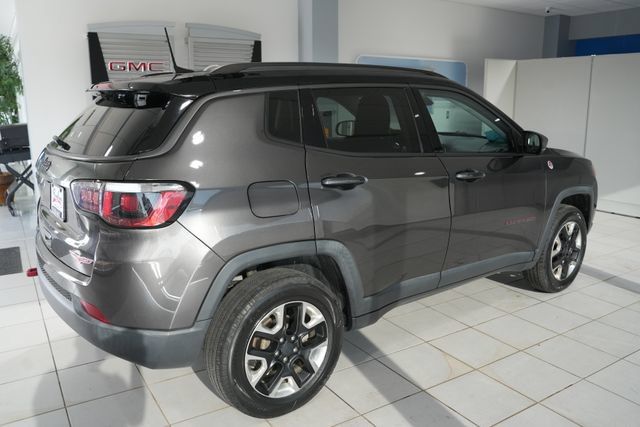 Used 2018 Jeep Compass Trailhawk w/ Cold Weather Group AWD/4WD image 7
