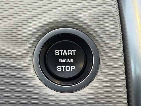 Used 2021 Land Rover Discovery S R-Dynamic image 21