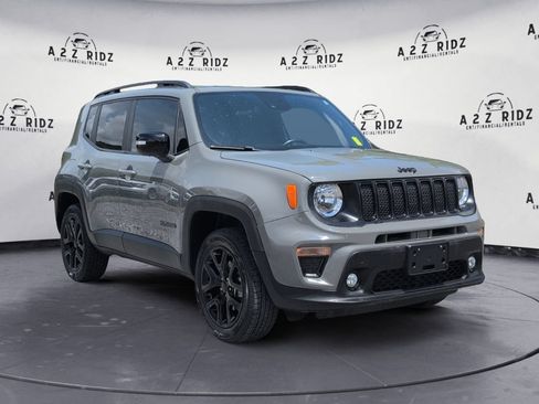 Used 2022 Jeep Renegade Altitude w/ Convenience Group AWD/4WD image 1