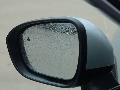 Used 2024 Nissan Rogue SV image 9