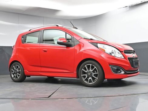 Used 2015 Chevrolet Spark LT image 21