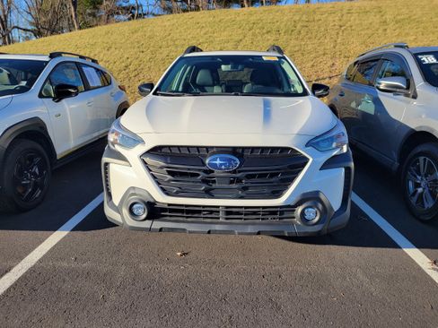 Certified 2024 Subaru Outback Onyx Edition image 2