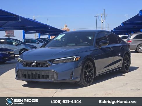 Used 2025 Honda Civic Sport image 3