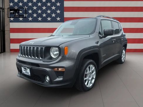 Used 2019 Jeep Renegade Latitude AWD/4WD image 1