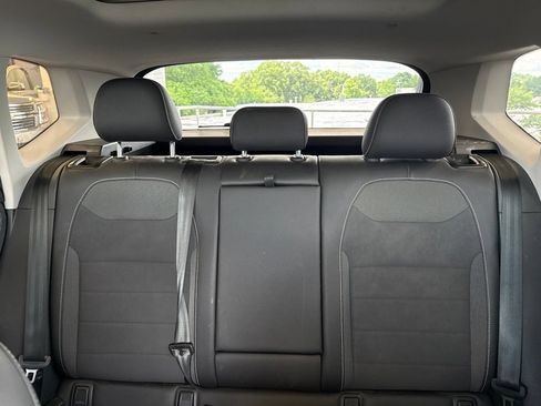 Used 2023 Volkswagen Taos SE AWD/4WD image 26