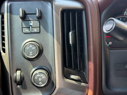 Used 2016 Chevrolet Silverado 3500 High Country w/ Duramax Plus Package AWD/4WD image 44