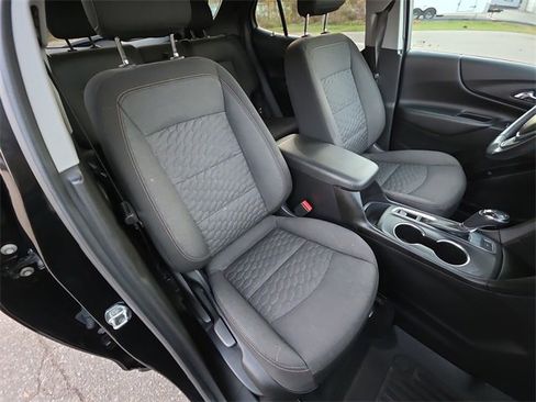 Used 2019 Chevrolet Equinox LT image 27