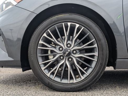 Used 2024 Kia Forte GT-Line w/ GT-Line Premium Package image 24