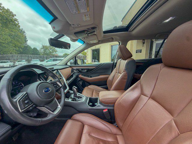 Used 2020 Subaru Outback Touring XT AWD/4WD image 5