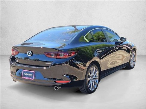 Used 2021 MAZDA MAZDA3 s FWD image 5