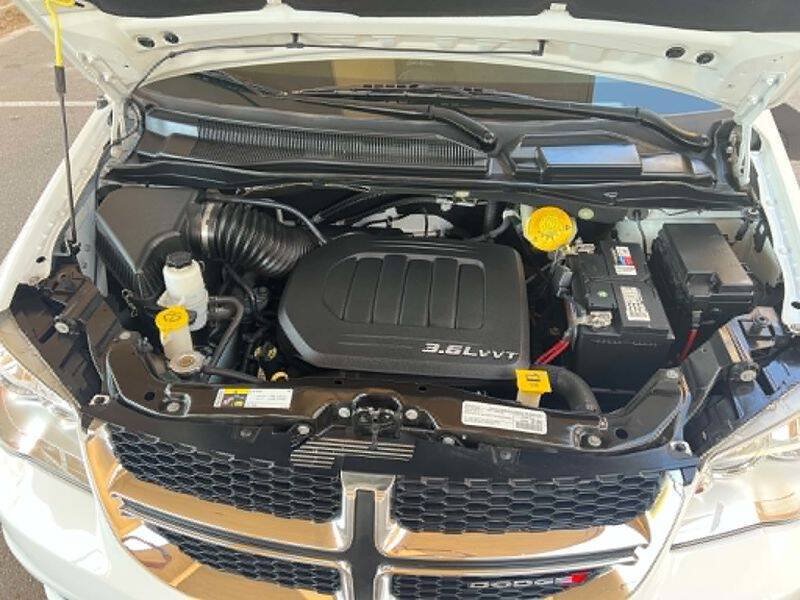 Used 2018 Dodge Grand Caravan SXT FWD image 69