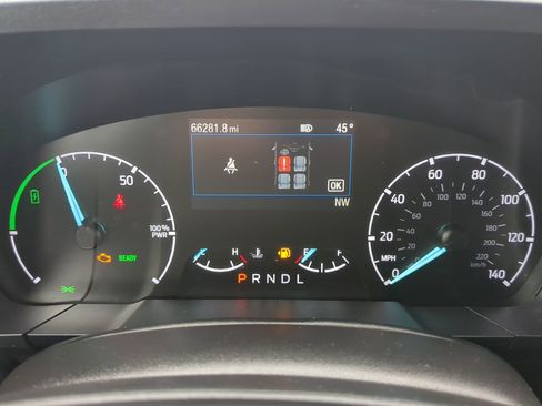 Certified 2022 Ford Maverick XLT w/ XLT Luxury Package image 24