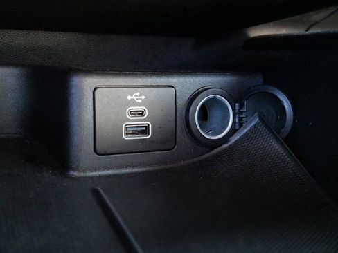 Used 2025 Ford Escape ST-Line AWD/4WD image 27