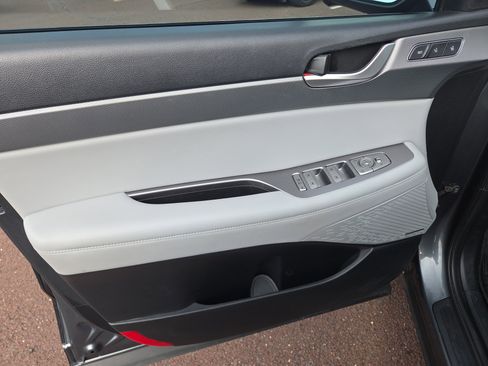 Used 2023 Hyundai Palisade SEL w/ Premium Package image 14