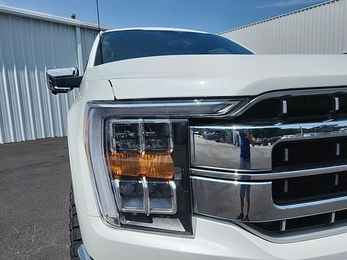Used 2023 Ford F150 Lariat w/ Max Trailer Tow Package AWD/4WD image 12