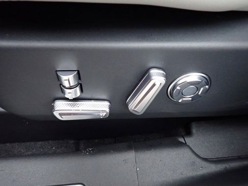 New 2026 Lincoln Nautilus Reserve image 20