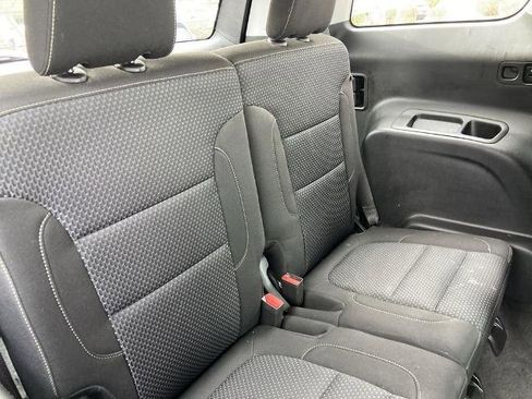 Used 2022 GMC Acadia SLE w/ Driver Convenience Package image 22