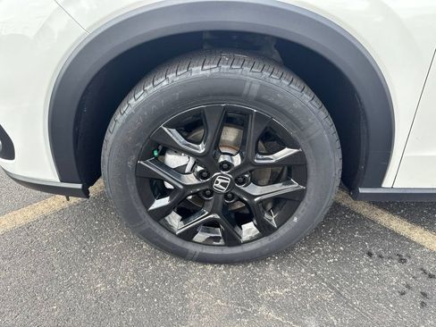 Certified 2024 Honda HR-V Sport image 11