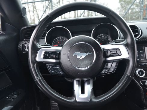 Used 2018 Ford Mustang Coupe image 40