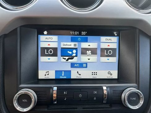 Used 2017 Ford Mustang Premium image 11