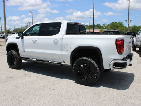 Used 2023 GMC Sierra 1500 AT4 w/ Technology Package AWD/4WD image 7