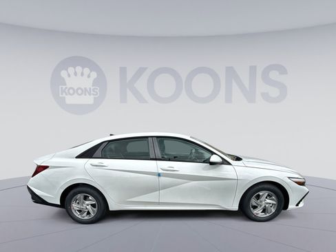 New 2026 Hyundai Elantra SE image 8