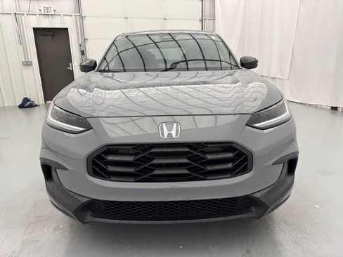 Used 2025 Honda HR-V Sport image 2