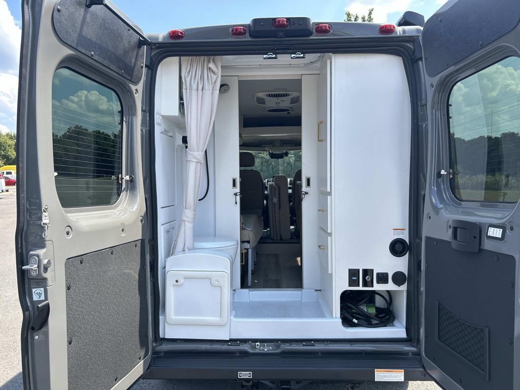 Used 2025 RAM ProMaster 1500 w/ Quick Order Package 22H SLT+ FWD image 17