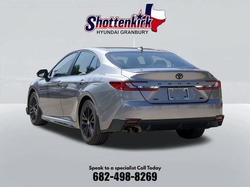 Used 2026 Toyota Camry SE w/ Convenience Package FWD image 8