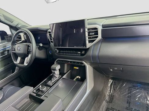 Used 2023 Toyota Tundra Platinum image 29