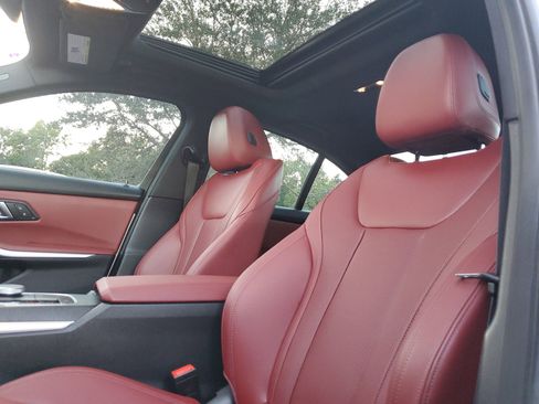 Used 2024 BMW M340i w/ Premium Package image 18